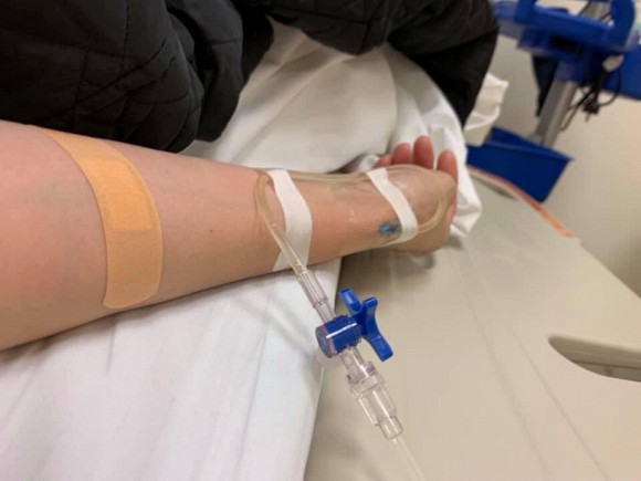 Hãy bấm số liên lạc với chúng tôi ngay khi bạn có nhu cầu truyền nước tại nhà quận 4: